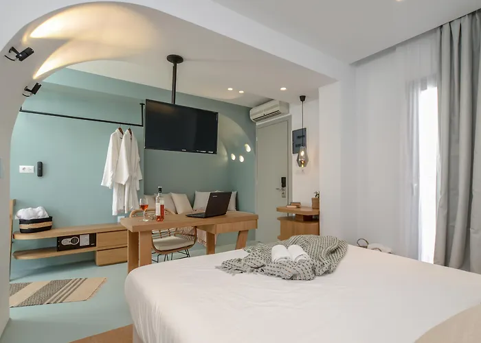 Argo Boutique Naxos City