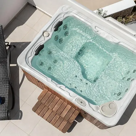 Argo Boutique Hotel 4*